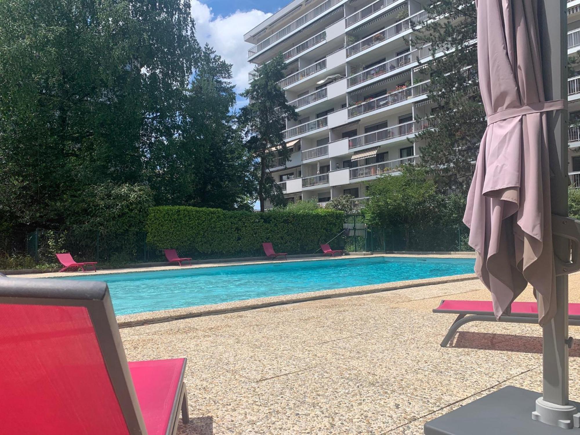 Kusmi Love Piscine Proche Du Lac Annecy Exterior foto